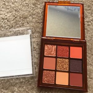 HUDA BEAUTY BROWN OBSESSIONS EYESHADOW PALETTE CARAMEL BROWN